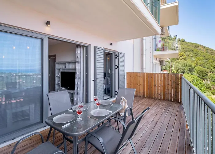 Holiday home Remvi House Lefkada City